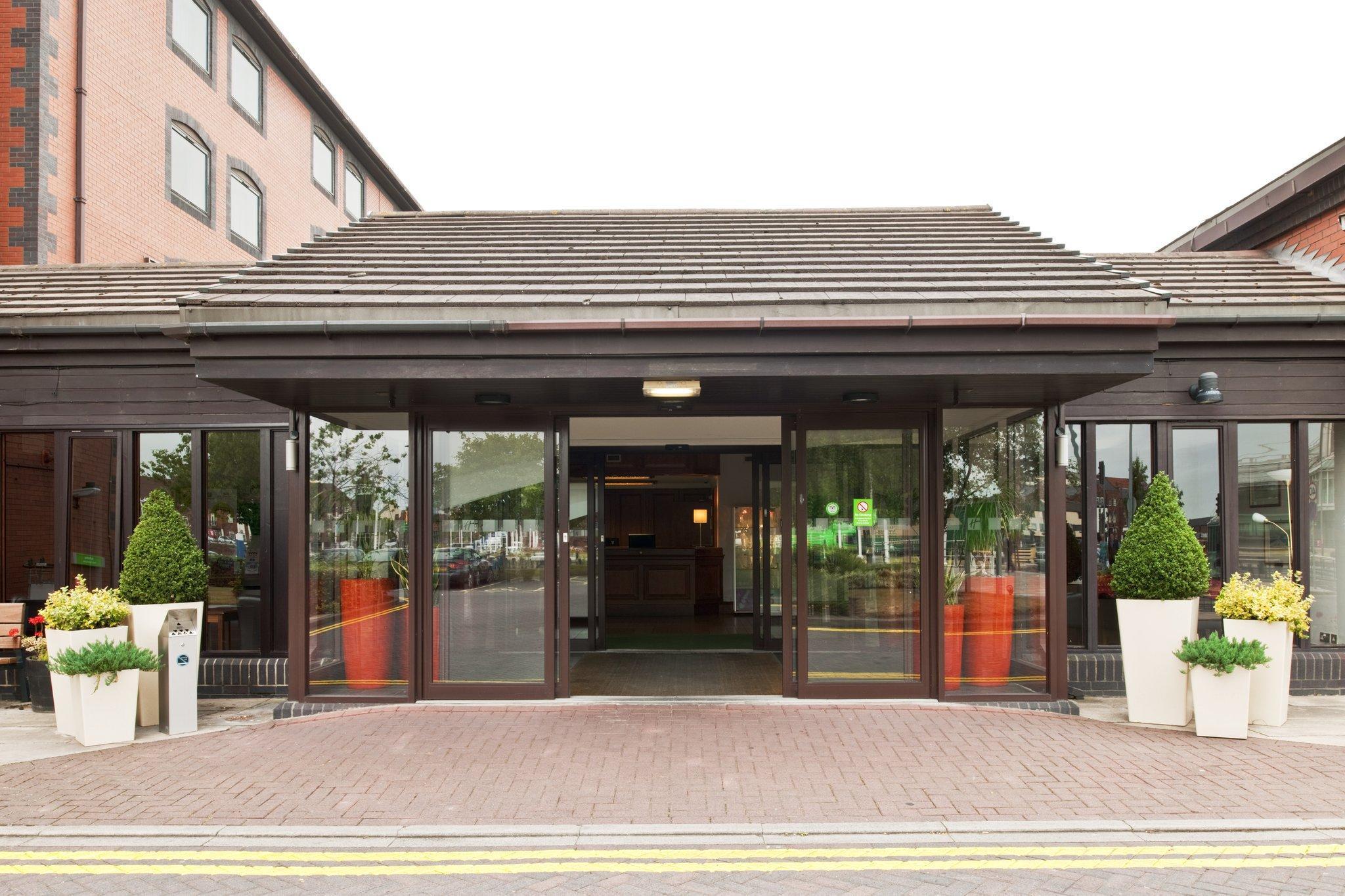 假日赫尔海滨酒店 赫尔河畔京士顿 外观 照片